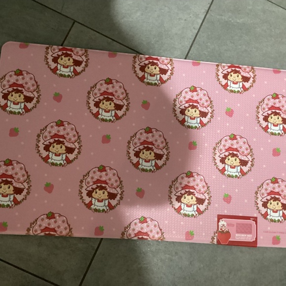 New Strawberry Shortcake Antifatigue Mat - Picture 6 of 6